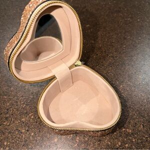 Heart-Shaped Tan Women's Jewelry Box